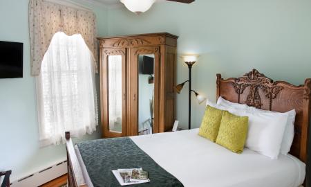 Lititz bed and Breakfast Guest Room